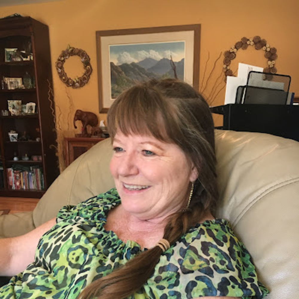 Meet your Posher, April